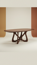 Mesa de comedor nogal escultural